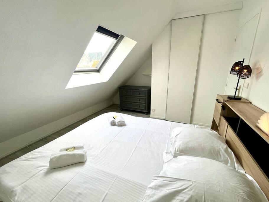 L'Abri Cotier Apartment Курсел-сюр-Мер Екстериор снимка